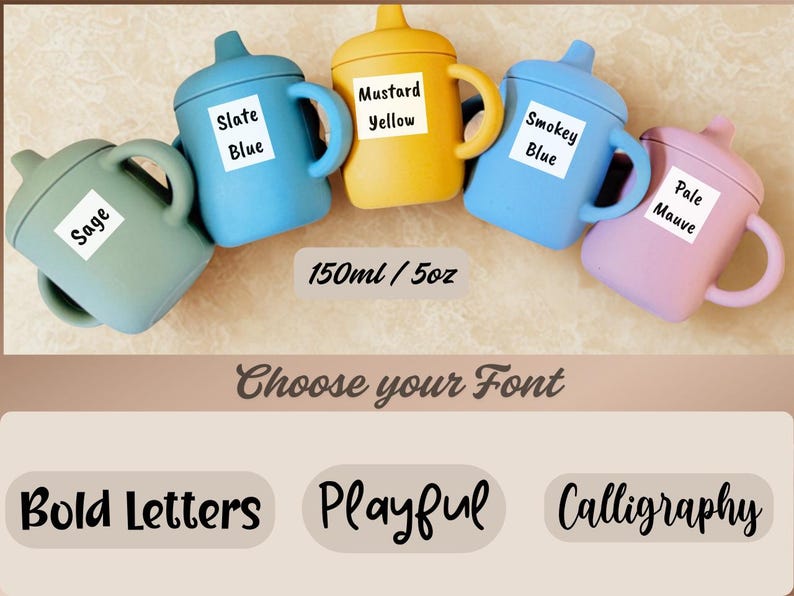 Pode incluir: Cinco copos de silicone com tampas em diferentes cores: verde s&aacute;lvia, azul ard&oacute;sia, amarelo mostarda, azul fumegante e malva p&aacute;lido. Cada copo tem um r&oacute;tulo com uma cor e um nome. Os copos t&ecirc;m uma capacidade de 150 ml / 5 oz. Escolha a sua fonte: Letras em negrito, Brincalh&atilde;o, Caligrafia.