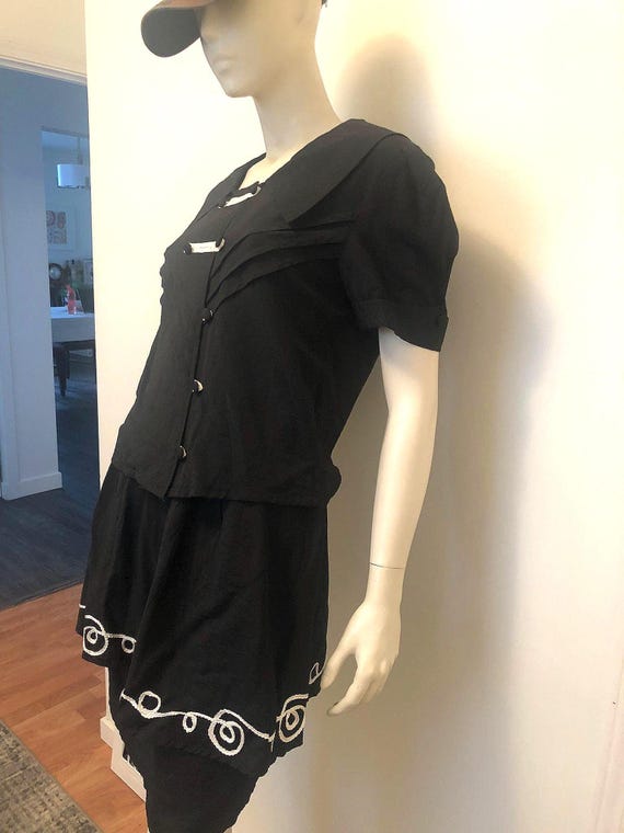 Vintage SHING KUNG 2piece View 4