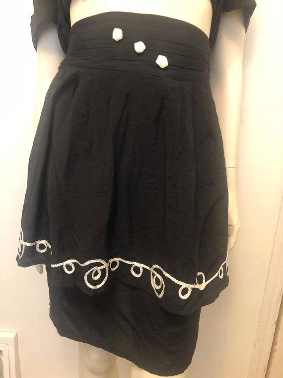 Vintage SHING KUNG 2piece View 6