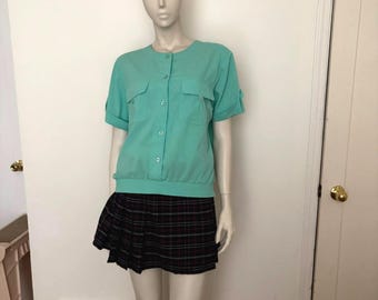 Blusa informal verde menta vintage de los años 80/90 de la marca EAST WEST.
