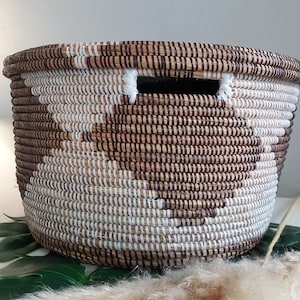 African storage basket L