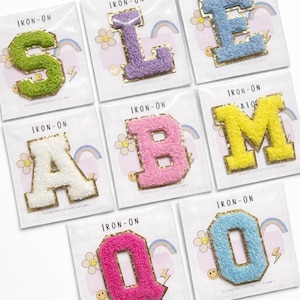 Chenille-strijkpatches | Geborduurde letters en iconen | Aanpasbare doe-het-zelf-patches | 5–8 cm met achtergrondkaart