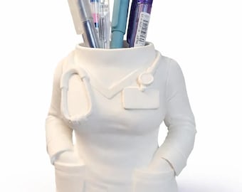 Uchwyt na długopis Scrub Top – drukowany w 3D organizer na biurko dla pielęgniarek, lekarzy i asystentów medycznych