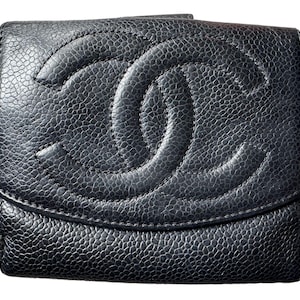 CHANEL Caviar Black Leather Bifold Wallet