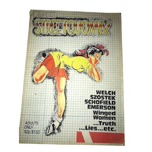 Puede incluir: Una portada de cómic vintage titulada "Street Quomix" de Arzack. La portada presenta una mujer de dibujos animados con una blusa amarilla y una falda naranja. El texto incluye "Adults Only" y un precio. El fondo es una cuadrícula.