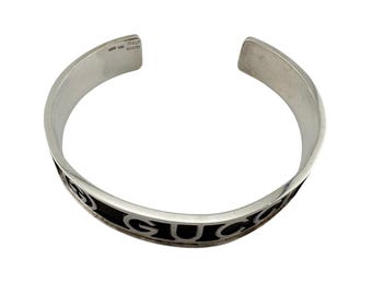 アクセサリー GUCCI Logo Black Patent Silver Bangle Gucci Black Leather GG Logo Sterling Silver Bangle Bracelet