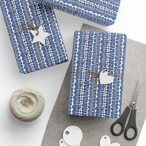 Carta da regalo floreale blu di ispirazione vintage Elegante carta da regalo disponibile con finitura opaca o lucida Diverse dimensioni per occasioni speciali