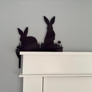 Bunnies Door Corner Decor