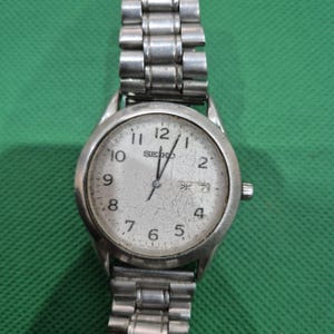 L249 Vintage Seiko Quartz Watch
