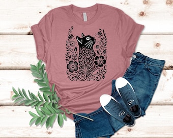 Floral Cat Silhouette T-Shirt, Nature-Inspired Cat Lover Graphic Tee, Artistic Cat Design Shirt, Cute Gift for Cat Lovers