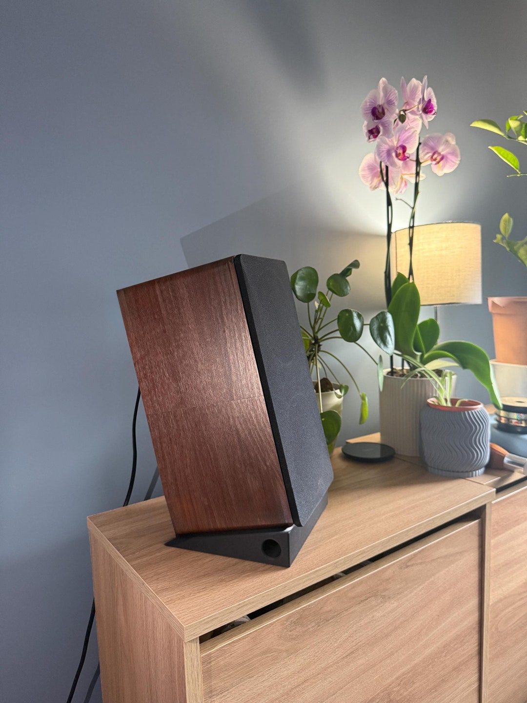 2x Angled Minimalist Speaker Stands Small, Medium, Large Sleek Modern & Premium Design for