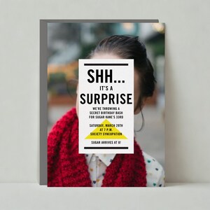 Plantilla de invitación de fiesta de cumpleaños personalizable sin papel / Negrita y tipográfica / Rectángulo, sorpresa / Descarga instantánea