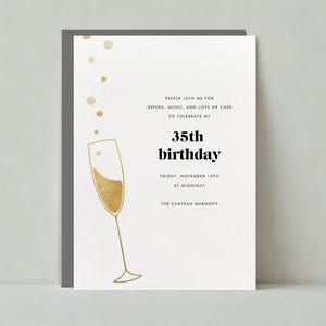 Modelo de convite para festa de aniversário Milestone | Moderno | Aniversário, Taça, Champanhe | Download instantâneo, personalizável | Postagem sem papel