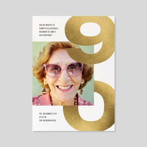 Plantilla de invitación para fiesta de cumpleaños personalizable sin papel / Negrita y tipográfica / Dorada, foto, 90.° aniversario / Descarga instantánea