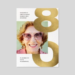 Sjabloon voor papierloze post aanpasbare mijlpaal verjaardagsfeestje | Vet en typografisch | 80, goud, foto | Direct downloaden