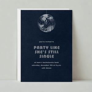 Convite para despedida de solteira | Folha de prata, bola de discoteca, metálico, prata, azul | Modelo personalizável para postagem sem papel | Download instantâneo