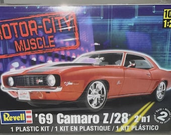 Revell Motor City 1/25 '69 Camaro Z/28 MODEL KIT 2 1N 1