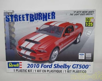 Revell 1/25  2010  ford shelby gt 500 mustang model kit