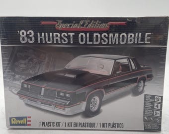 Revell Larry Morgan's Super Clean Olds Cutlass Pro Stock 1:25