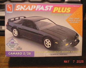 Maqueta del Chevy Camaro Z28 a escala 1/25
