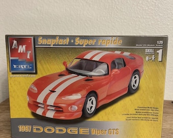 AMT Revell Volkswagen Beetle Buick Riviera Dodge Viper 1:25 Model