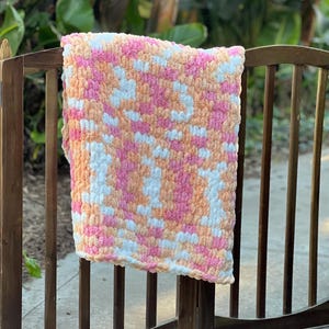 Couverture pour bébé en grosse maille, couverture pour bébé faite main, couverture pour bébé en tricot à la main, couverture pour bébé au crochet, idées cadeaux pour baby shower