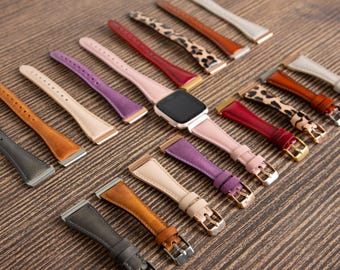 Pulseira Fitbit em couro legítimo, feita à mão e personalizada.