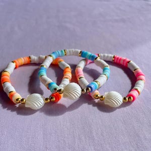One Piece Pearl Shell Clay Bead Bracelet with gold accent beads