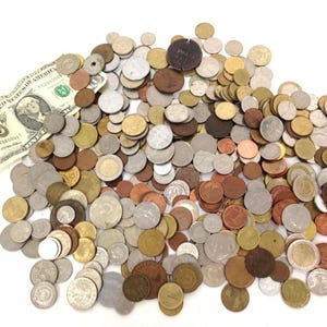 1 kg mixed world coins with 20 x world bank notes