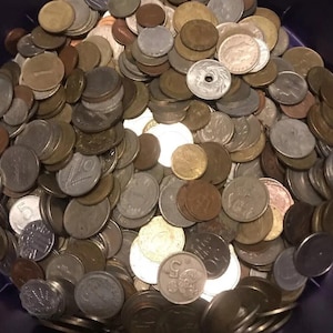 1 kilo mixed world coins - bulk foreign coins - free postage to the uk