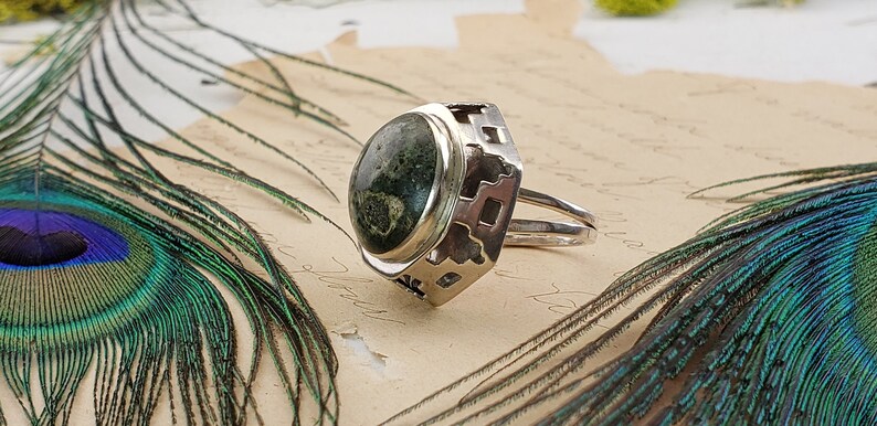 Vintage Sterling Silver Green Jasper Gemstone Ring