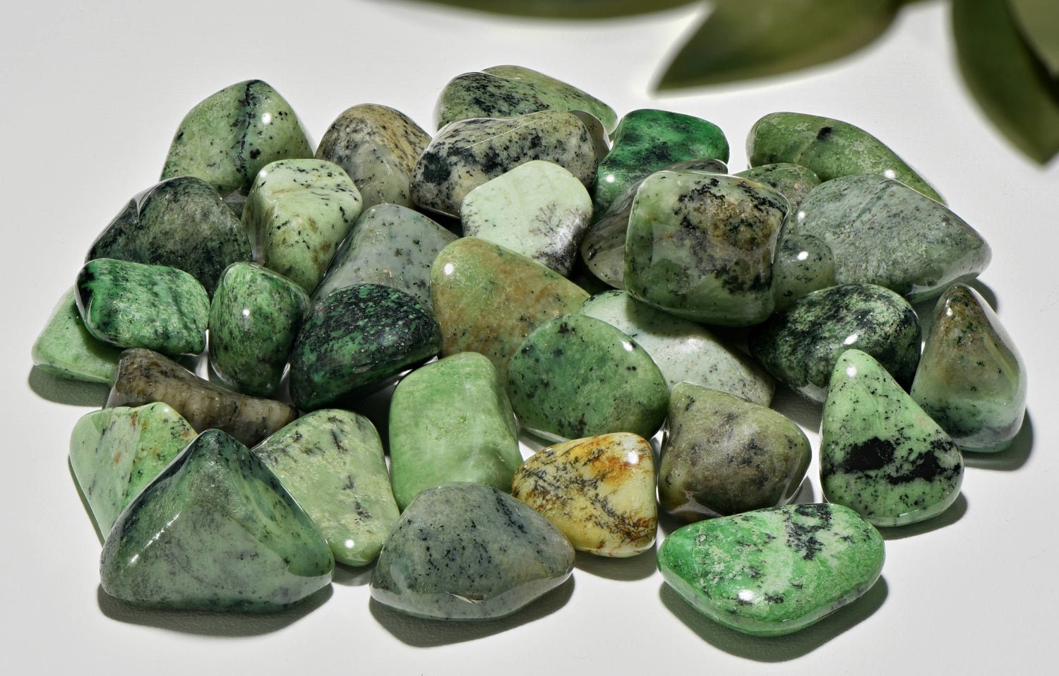 Green grossular hotsell garnet