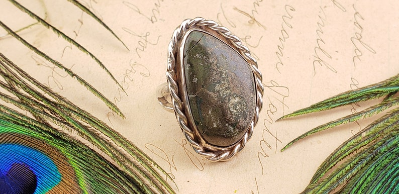 Vintage Sterling Silver Green Jasper Gemstone Ring
