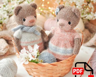 Theodore et Felicia les oursons. Modèle de TRICOT. 2 oursons avec les tenues.