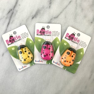 Nadelkäfer - Käfer Nadeleinfädler mit LED-Licht