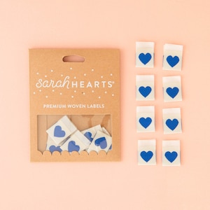 Sarah Hearts - Etichette tessute da cucire - Cuore blu (confezione da 8)