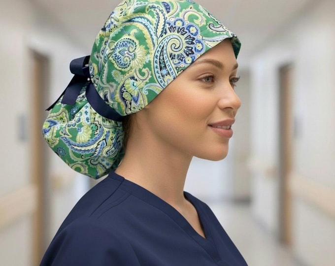 Surgical Scrub Cap with Ponytail Nurse Uniform Hat for Operating Room Green Print Perfect for St.Patrics Day