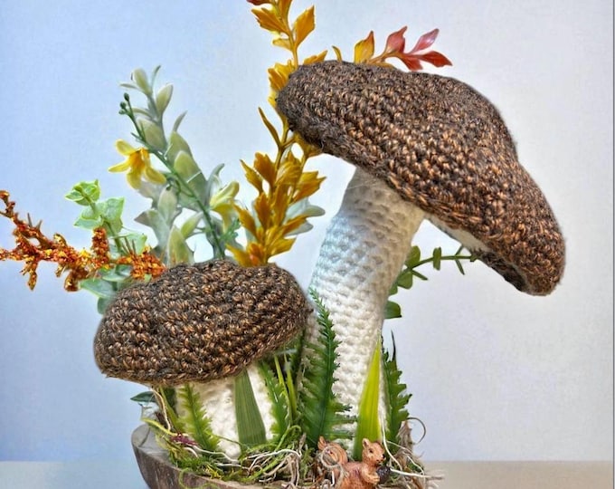 Decorative mushrooms on the wooden platform cottage core home dècor farmhouse decoration for home