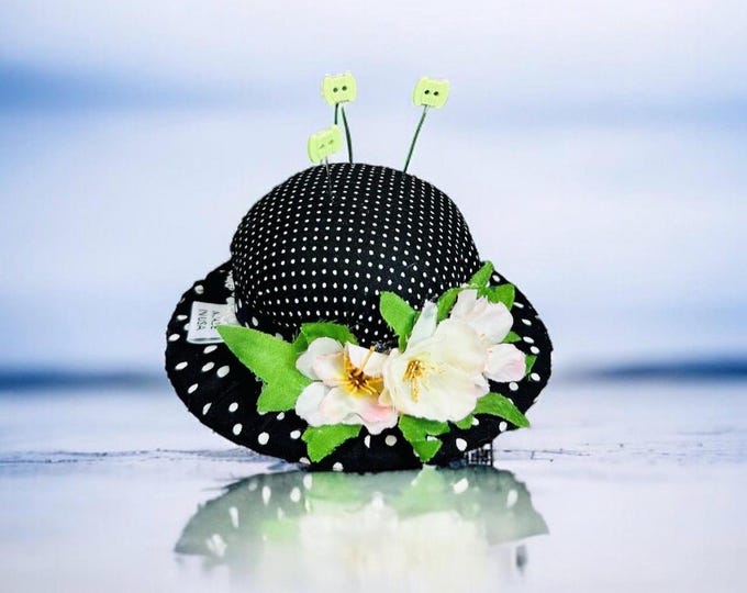 Polka Dot Hat Pincushion – Floral Needle Holder, Craft Gift