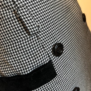 Rockabilly style houndstooth pencil skirt