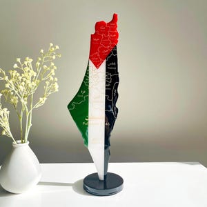 Mapa de Palestina, colores de la bandera, ciudades grabadas - Acabado de resina / Regalo perfecto