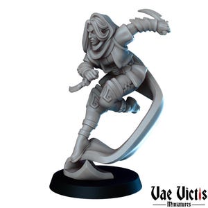 Leaping Elf Thief, Vae Victis, 28mm & 32mm Scale TTRPG Miniatures