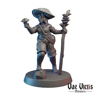 Spore Druid / Mushroom Wanderer, Vae Victis, 28mm & 32mm Scale TTRPG Miniatures