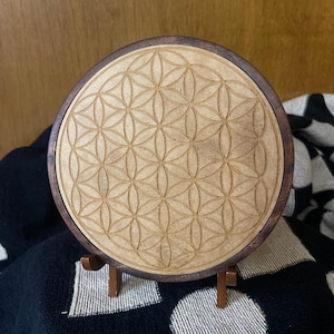 Solid Wood Kitchen Trivet for Hot Cookware – 5 Inches Across