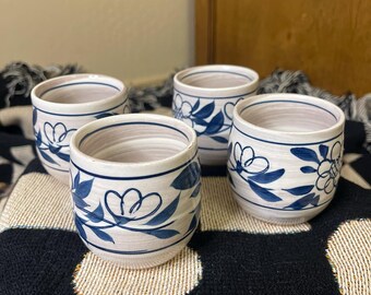 タン色のストライプ柄スタジオ陶器の花瓶 - Etsy 日本