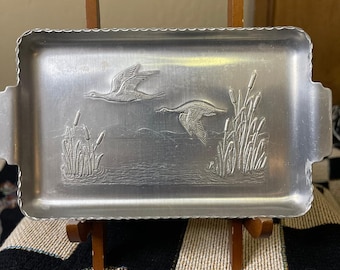 Small Aluminum Duck Tray - 5.5&quot; Wide x 3&quot; Tall, Vintage Etched Metal Tray with Flying Duck Design, Rustic Tableware, Cottagecore Decor