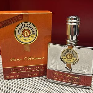 希少 ROGER&GALLET FLEURS D'AMOUR 香水 箱付き Roger & Gallet Fleurs