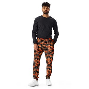 Shark Camo Printed Slim Fit Mens Joggers, Camo Military Streetwear Yoga Pants, Gym Workout Fitness Joggers Sweatpants with Pockets, XS-3X