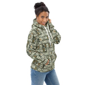 Money Benjamin Printed Pullover Hoodie, Dollar Currency AOP Hoodie with Pockets, Comfy Trendy Western Designer Hoodie, Plus Size, Unisex