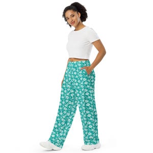 Teal Hawaiian Flowers Print PJ Pants, Aesthetic Floral AOP Loungewear Wide Leg Pants with Pockets, Hippie Pants, Loose Rave Pants, Unisex